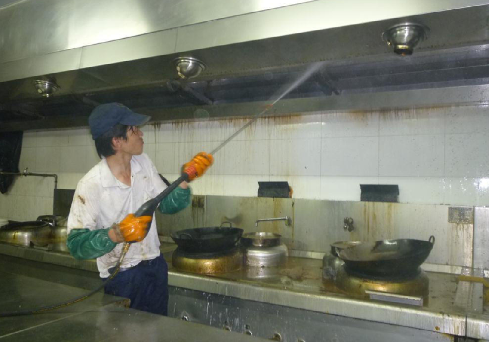 厨房烟道清洗的注意事项